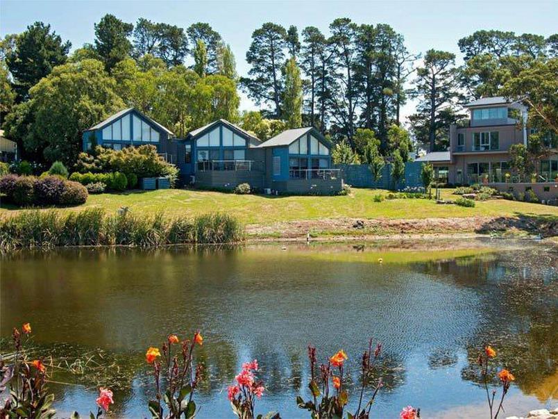 Seville Estate Exterior photo